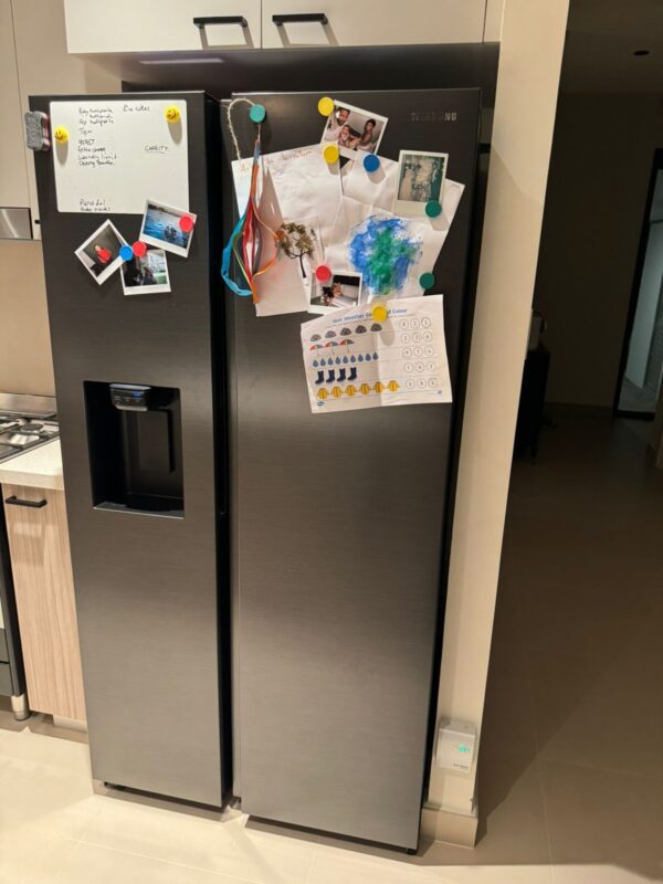 Used- Samsung Latest New Model Side by Side Refrigerator with water Dispenser ice Maker Sleek Design, Excellent Performance