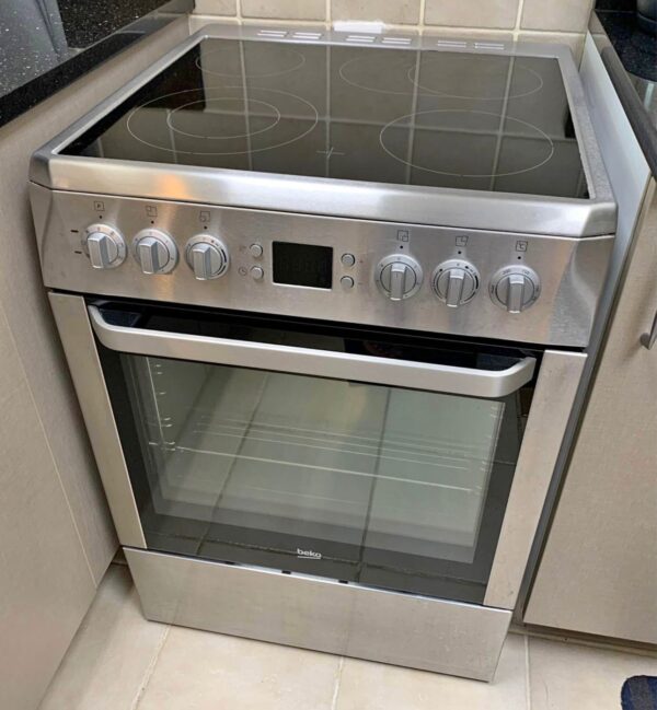 Used Beko 4 Hubs Electric Cooker 60cm - Modern & Efficient, Great Value