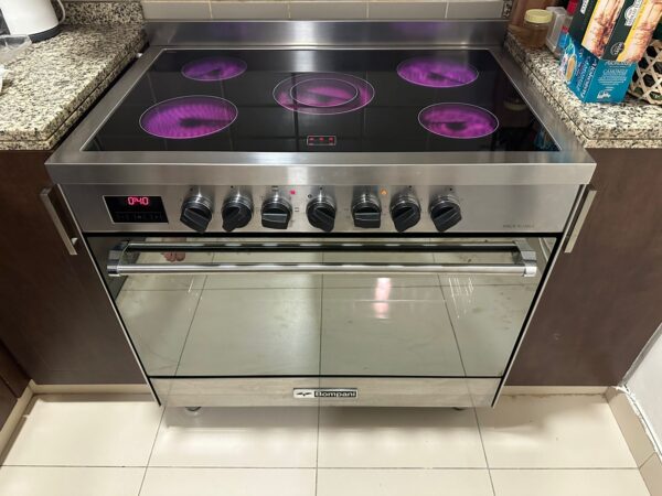 Used Bompanii New Model 5 Ceramic Hubs Electric Cooker 90cm - Spacious & Reliable