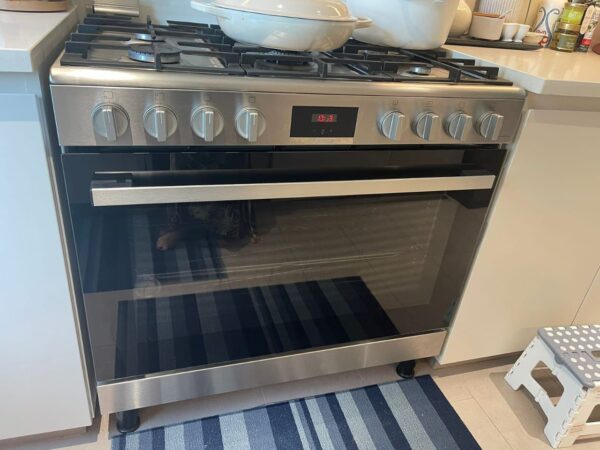 Used Bosch New Model 5 Burner Gas Cooker 70cm - Hardly used, excellent condition