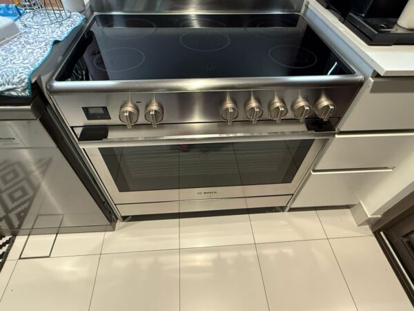 Used Bosch Serie8 Electric Cooker 90cm