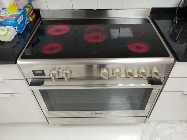 Used Bosch Serie8 Electric Cooker 90cm - Premium Quality, Top Condition