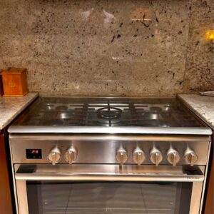 Used Bosch Serie8 Gas Cooker Electric Oven 90cm - Stylish & Functional