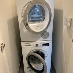 Used Bosch Serie8 Washer Dryer 9kg Set - Modern Design, Fully Functional