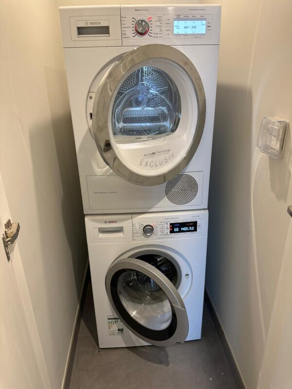 Used Bosch Serie8 Washer Dryer 9kg Set - Modern Design, Fully Functional