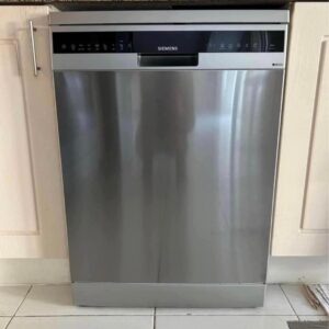Used Siemens iQ500 Dishwasher - Premium Features, Like New - AED