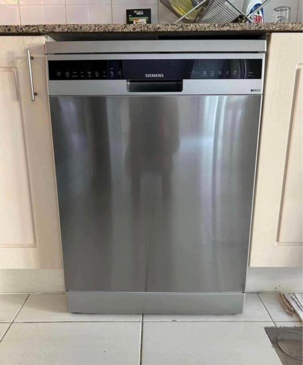 Used Siemens iQ500 Dishwasher - Premium Features, Like New - AED