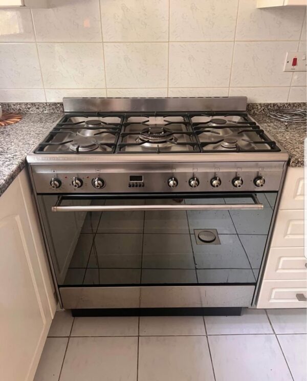 Used Smeg 5 burner gas oven Electric cooker 90cm
