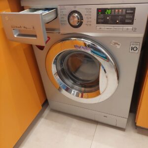 Used LG 8/4KG washer and dryer Combo 2in1