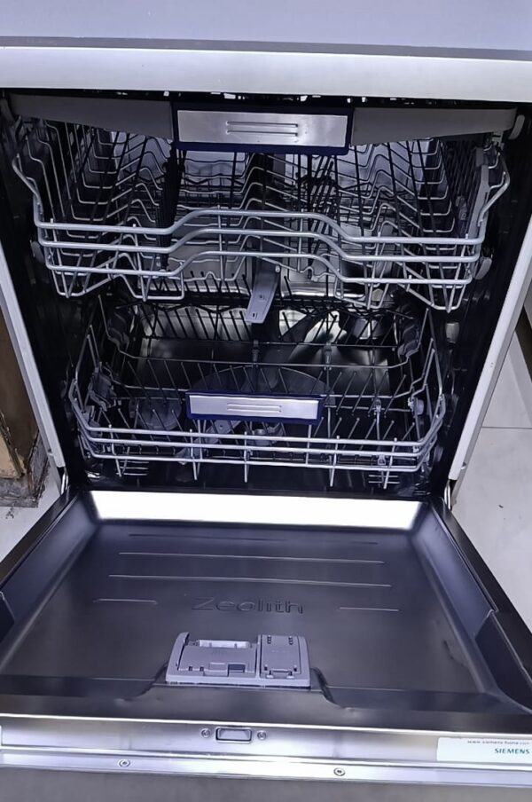 Used Siemens 3 Racks Dishwasher Excellent Condition - Image 2