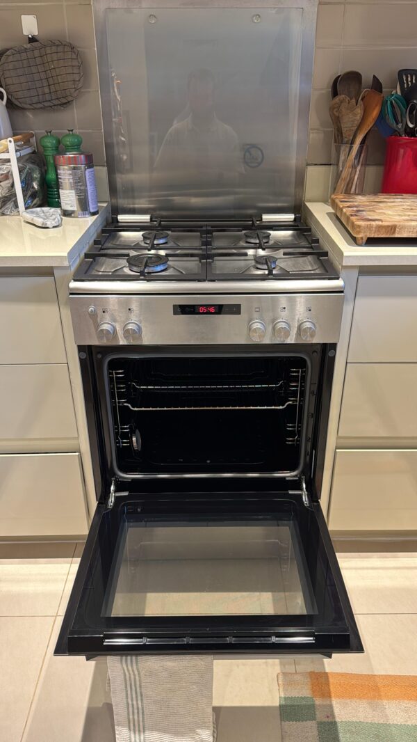 Used Siemens New Model Gas Cooker  60cm - Modern & Efficient, Great Value