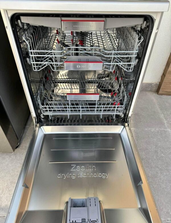 Used Bosch Series8 Dishwasher Made in Germany Excellent Condition - Image 2