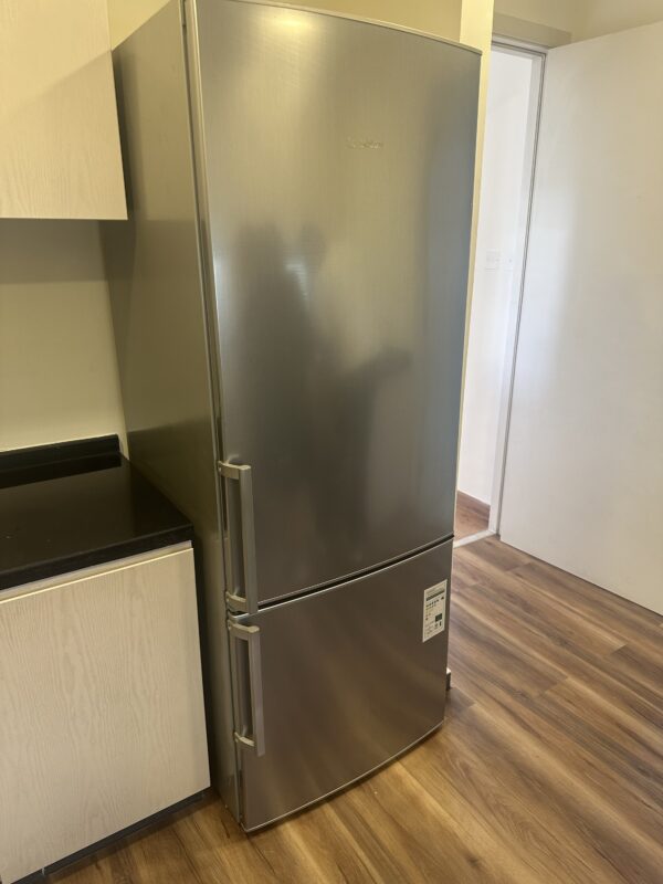 Used Bosch Bottom Freezer Refrigerator 
Excellent Condition - Image 4