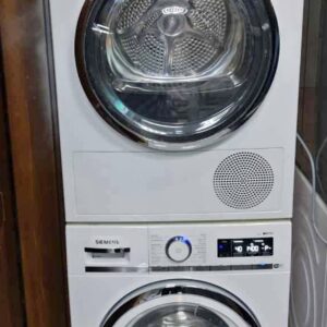 Used Siemens iQ700 Latest Model 9kg washer 9kg dryer set WiFi Connect System Like new
