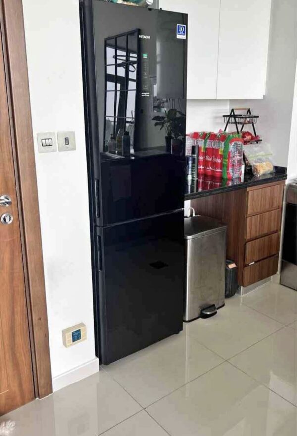 Used Hitachi Bottom Freezer Refrigerator Sleek Design, Excellent Performance
