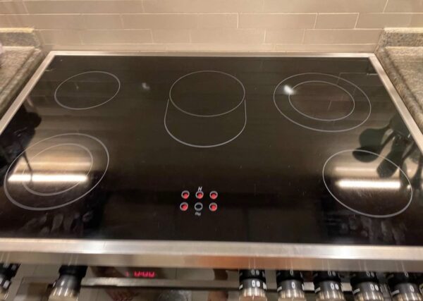 Used La Germnia 5 Ceramic Hubs Electric Cooker 90cm - Image 2
