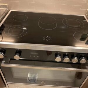 Used La Germnia 5 Ceramic Hubs Electric Cooker 90cm