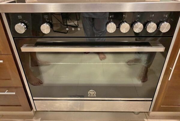 Used La Germnia 5 Ceramic Hubs Electric Cooker 90cm - Image 3
